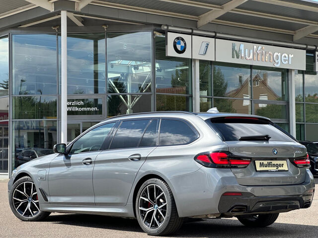 BMW 530 e T.M Sport Pro HUD Sitzbel.SoftCl.SuView.19 Sportpaket Bluetooth Navi LED Vollleder Klima PDC el Ansicht 9 für Fahrzeugdetailseite
