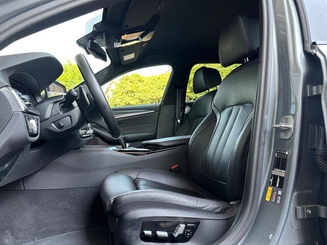 BMW 530 e T.M Sport Pro HUD Sitzbel.SoftCl.SuView.19 Sportpaket Bluetooth Navi LED Vollleder Klima PDC el Ansicht 11 für Fahrzeugdetailseite