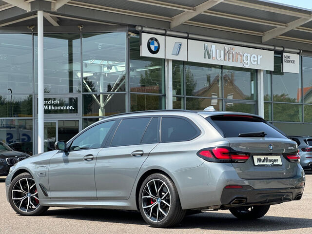 BMW 530 e T.M Sport Pro HUD Sitzbel.SoftCl.SuView.19 Sportpaket Bluetooth Navi LED Vollleder Klima PDC el Ansicht 9 für Fahrzeugdetailseite