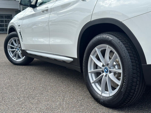 BMW X3 x30e Sports.HUD SurView.LiveProf.HiFi DrivAss Bluetooth Navi LED Klima Standhzg PDC el. Fenster Ansicht 10 für Fahrzeugdetailseite