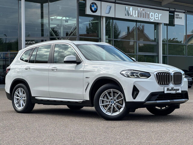 BMW X3 x30e Sports.HUD SurView.LiveProf.HiFi DrivAss Bluetooth Navi LED Klima Standhzg PDC el. Fenster Ansicht 2 für Fahrzeugdetailseite