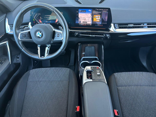 BMW X1 s20i HUD Sur-View Ad-LED Live-Prof.KomfZ.18 Bluetooth Navi Klima PDC el. Fenster Ansicht 13 für Fahrzeugdetailseite