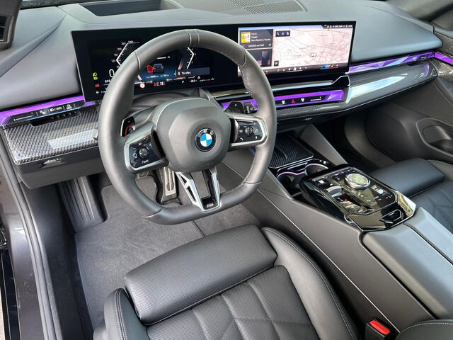 BMW 520 d xDr.T. M Sport Standh.PanoD.AHK Sitzbel.20 Sportpaket Bluetooth HUD Navi LED Vollleder Klima St Ansicht 11 für Fahrzeugdetailseite