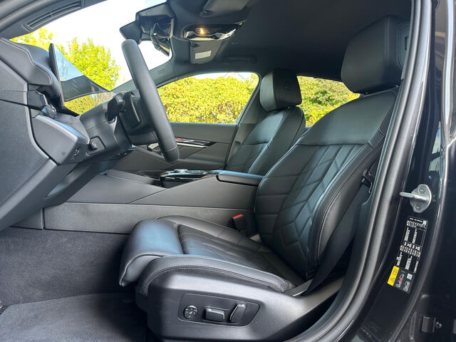 BMW 530 e Iconic AutobahnAss.ACC 360°Sitzbel.H/K.AHK Bluetooth HUD Navi LED Vollleder Klima Standhzg PDC Ansicht 11 für Fahrzeugdetailseite