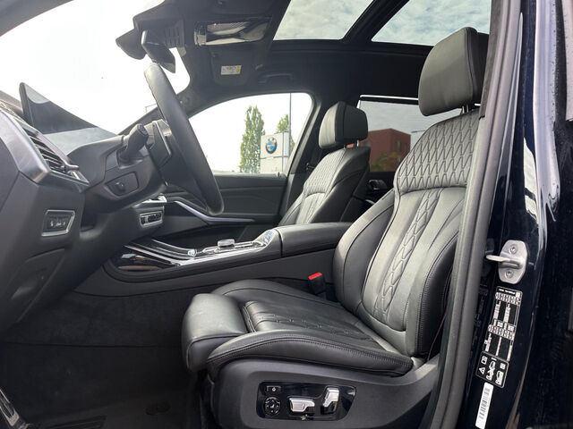 BMW X7 M60i M Pro 6-Sitze Sky AHK eh-UPE: 155619,- Sportpaket Bluetooth HUD Navi LED Vollleder Klima Luf Ansicht 8 für Fahrzeugdetailseite