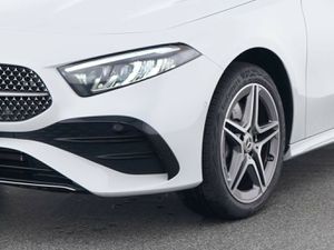 MERCEDES-BENZ A 250 e AMG Line...