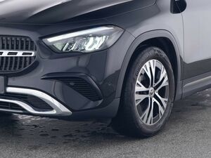 MERCEDES-BENZ GLA 180 Progressive *AHK*...