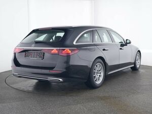 MERCEDES-BENZ E 200 T Avantgarde Advanced *el. AHK*...