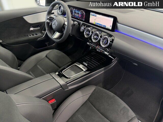 MERCEDES-BENZ A 200 AMG-Line Ansicht 12 für Fahrzeugdetailseite