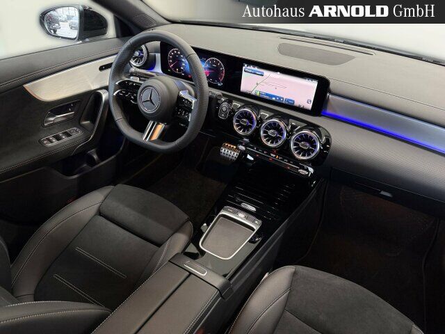 MERCEDES-BENZ CLA 200 Coupe AMG-Line Ansicht 12 für Fahrzeugdetailseite