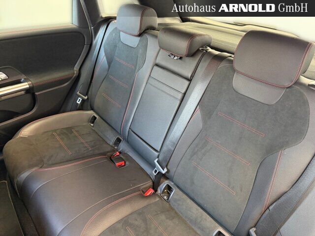 MERCEDES-BENZ B 180 AMG-Line Ansicht 12 für Fahrzeugdetailseite