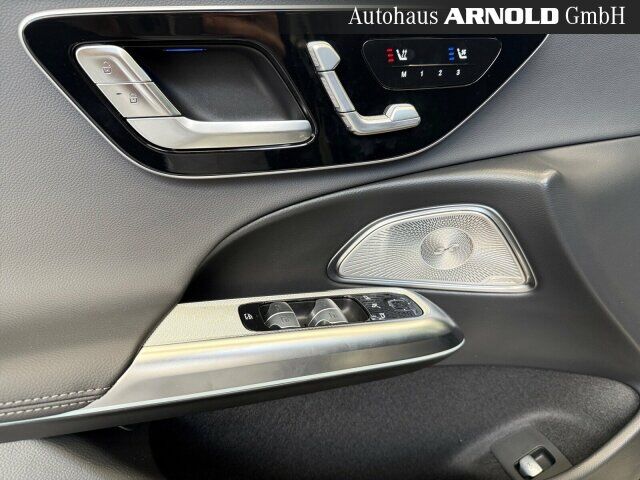 MERCEDES-BENZ E 450 d 4M AMG-Line Ansicht 12 für Fahrzeugdetailseite