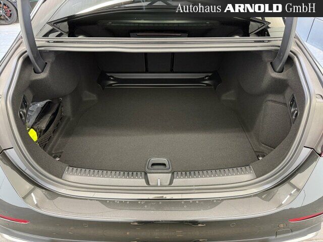 MERCEDES-BENZ E 450 d 4M AMG-Line Ansicht 15 für Fahrzeugdetailseite