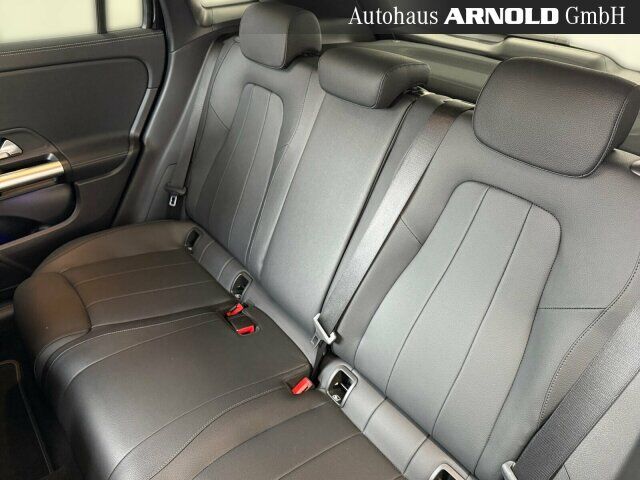 MERCEDES-BENZ GLA 200 Progressive Ansicht 13 für Fahrzeugdetailseite