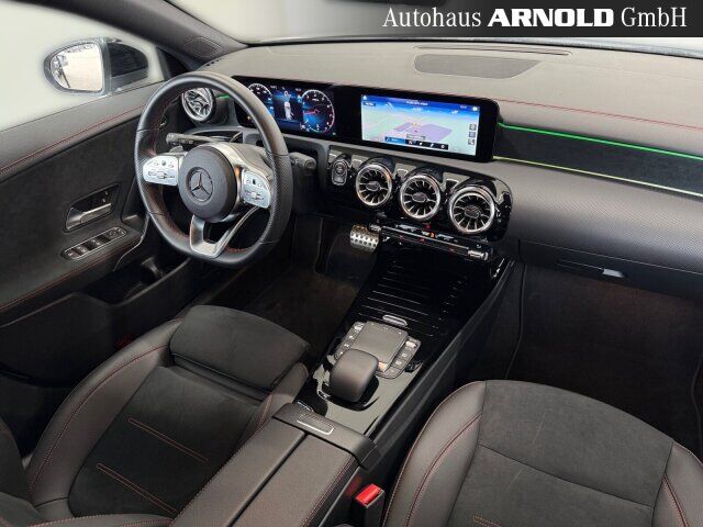MERCEDES-BENZ CLA 200 Shooting Brake CLA 200 SB AMG-Line Ansicht 11 für Fahrzeugdetailseite
