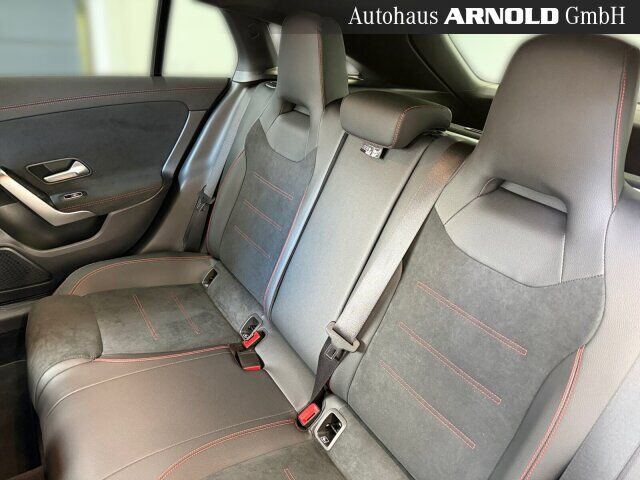 MERCEDES-BENZ CLA 200 Shooting Brake CLA 200 SB AMG-Line Ansicht 12 für Fahrzeugdetailseite