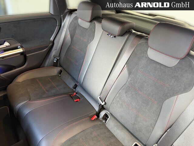 MERCEDES-BENZ B 220 4Matic AMG-Line Ansicht 12 für Fahrzeugdetailseite