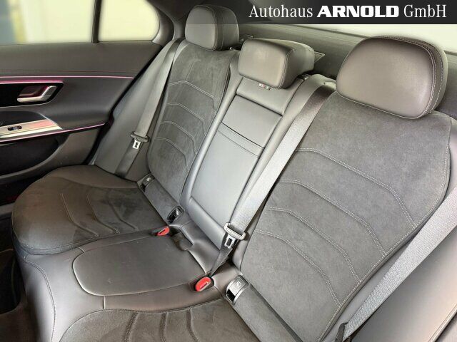 MERCEDES-BENZ E 220 d AMG-Line Ansicht 13 für Fahrzeugdetailseite