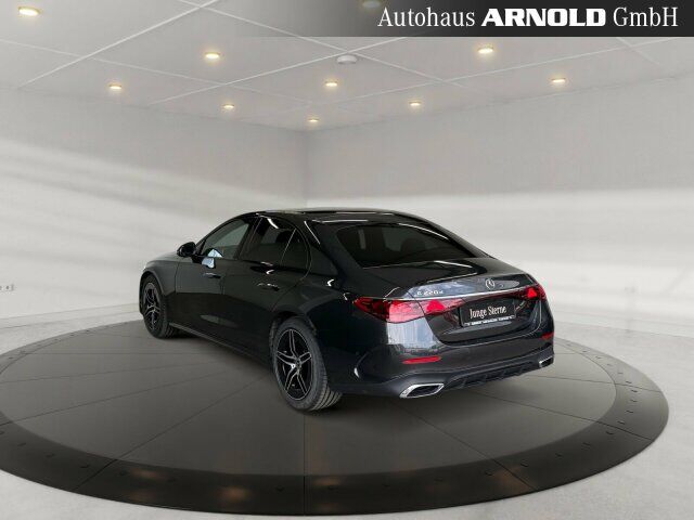 MERCEDES-BENZ E 220 d AMG-Line Ansicht 3 für Fahrzeugdetailseite