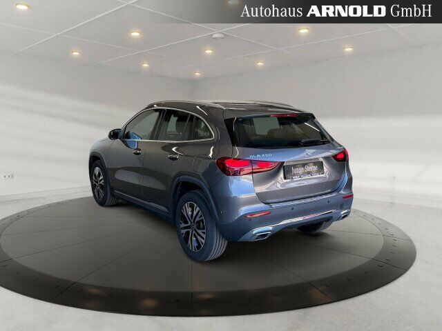 MERCEDES-BENZ GLA 250 4Matic Progressive Ansicht 3 für Fahrzeugdetailseite