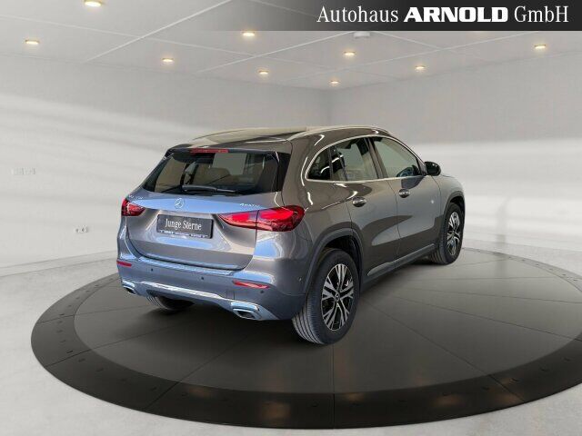 MERCEDES-BENZ GLA 250 4Matic Progressive Ansicht 4 für Fahrzeugdetailseite