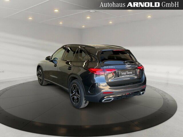 MERCEDES-BENZ GLC 220 d 4M AMG-Line Ansicht 3 für Fahrzeugdetailseite