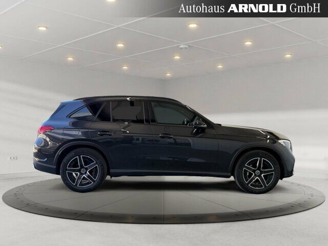 MERCEDES-BENZ GLC 220 d 4M AMG-Line Ansicht 5 für Fahrzeugdetailseite