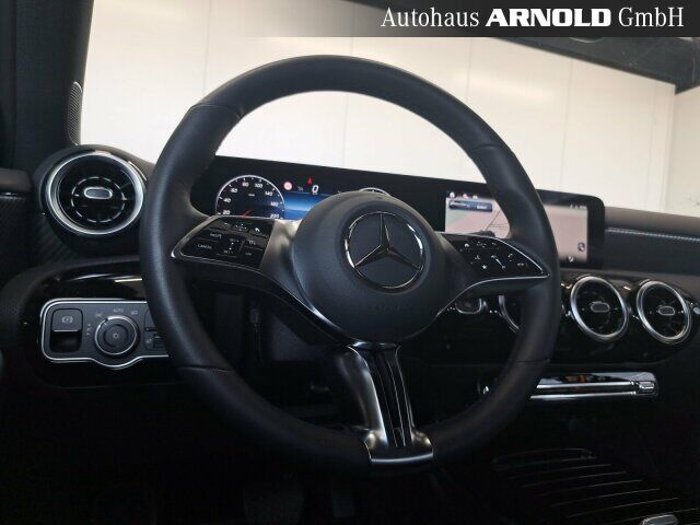 MERCEDES-BENZ A 200 d Progressive Ansicht 9 für Fahrzeugdetailseite