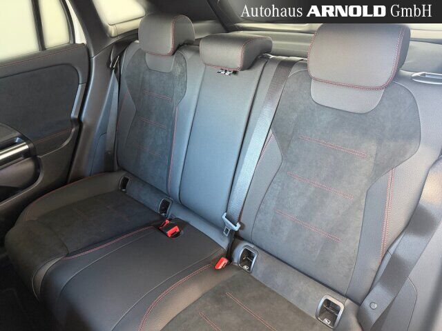 MERCEDES-BENZ GLA 200 AMG-Line Ansicht 12 für Fahrzeugdetailseite