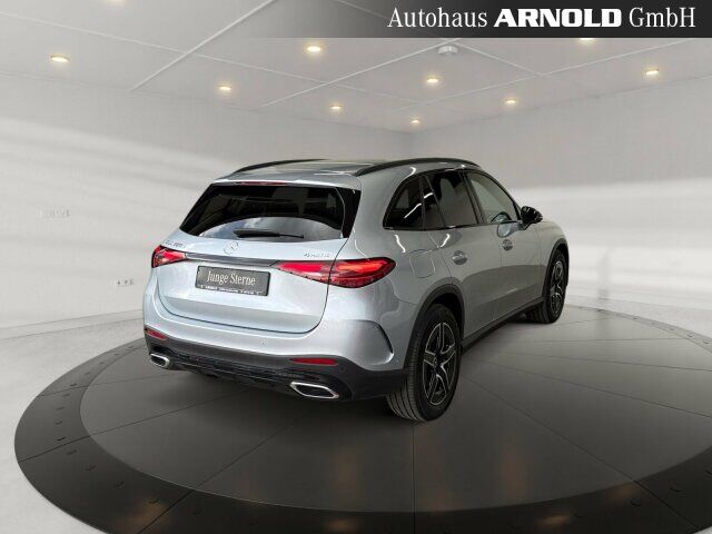 MERCEDES-BENZ GLC 300 d 4M AMG-Line Ansicht 4 für Fahrzeugdetailseite