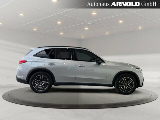 MERCEDES-BENZ GLC 300 d 4M AMG-Line Ansicht 5 für Fahrzeugdetailseite