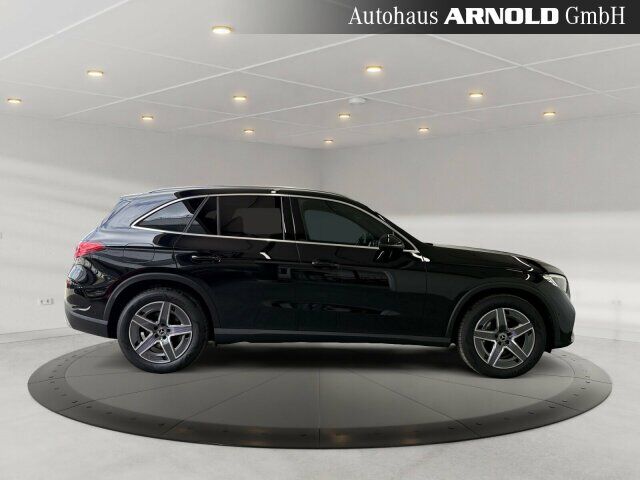 MERCEDES-BENZ GLC 300 d 4M AMG-Line Ansicht 5 für Fahrzeugdetailseite