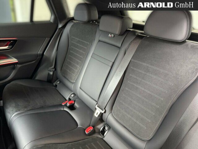 MERCEDES-BENZ GLC 300 d 4M AMG-Line Ansicht 13 für Fahrzeugdetailseite