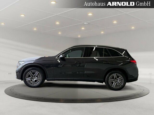 MERCEDES-BENZ GLC 300 d 4M AMG-Line Ansicht 2 für Fahrzeugdetailseite