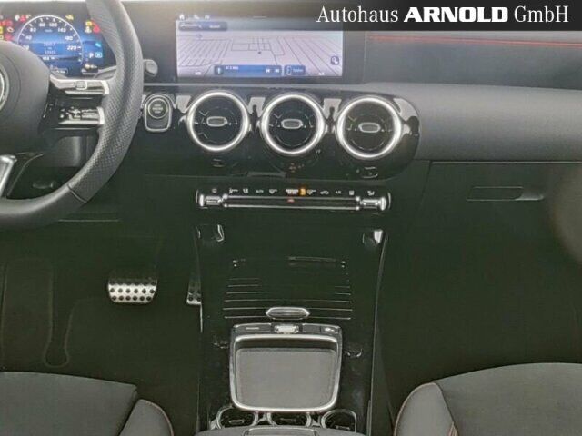 MERCEDES-BENZ A 250 e AMG-Line Ansicht 4 für Fahrzeugdetailseite