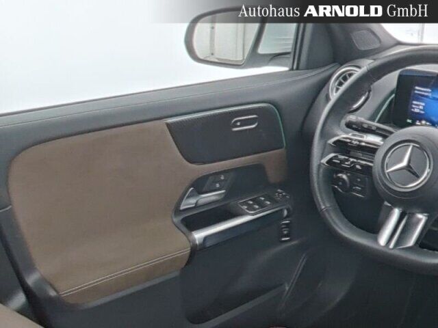 MERCEDES-BENZ GLB 250 4M AMG-Line Ansicht 8 für Fahrzeugdetailseite