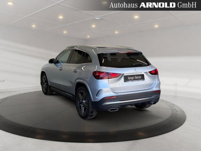 MERCEDES-BENZ GLA 200 AMG-Line Ansicht 3 für Fahrzeugdetailseite