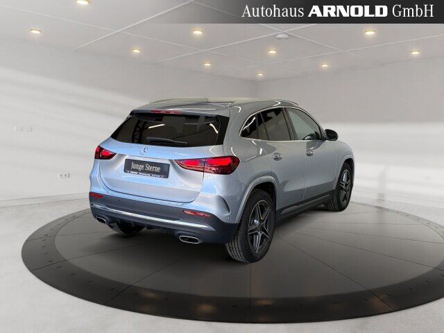 MERCEDES-BENZ GLA 200 AMG-Line Ansicht 4 für Fahrzeugdetailseite