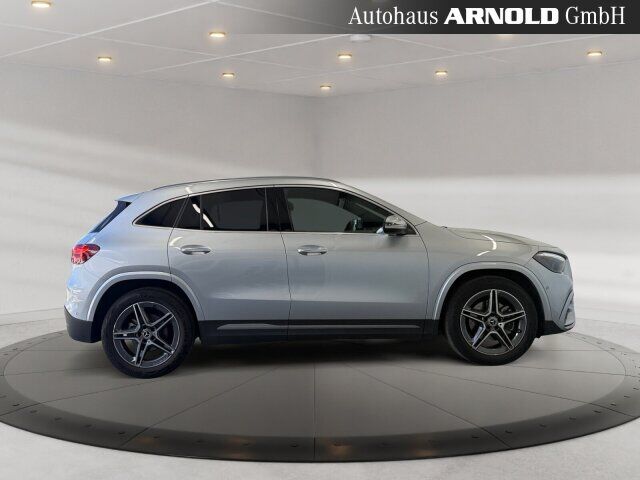 MERCEDES-BENZ GLA 200 AMG-Line Ansicht 5 für Fahrzeugdetailseite