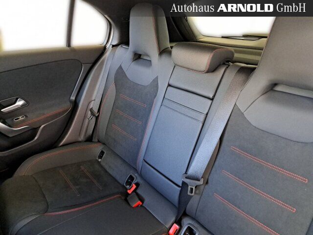 MERCEDES-BENZ A 220 d AMG-Line Ansicht 13 für Fahrzeugdetailseite