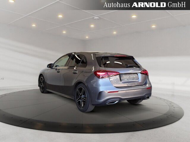 MERCEDES-BENZ A 220 d AMG-Line Ansicht 3 für Fahrzeugdetailseite