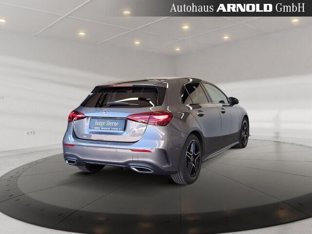 MERCEDES-BENZ A 220 d AMG-Line Ansicht 4 für Fahrzeugdetailseite