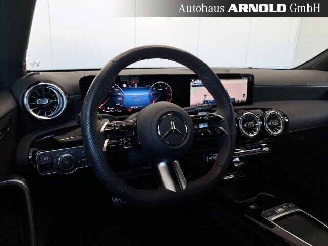 MERCEDES-BENZ A 220 d AMG-Line Ansicht 9 für Fahrzeugdetailseite