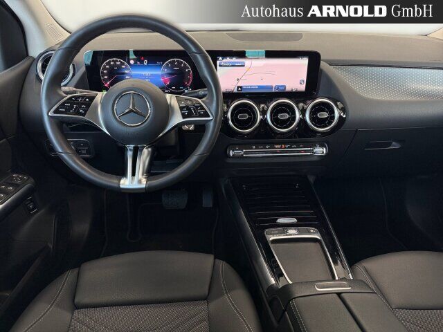 MERCEDES-BENZ B 250 4M Progressive Ansicht 8 für Fahrzeugdetailseite