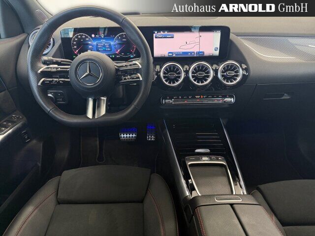 MERCEDES-BENZ GLA 250 4M AMG-Line Ansicht 8 für Fahrzeugdetailseite