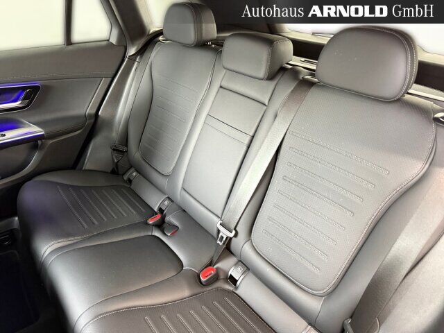 MERCEDES-BENZ GLC 220 d 4M AMG-Line Ansicht 13 für Fahrzeugdetailseite