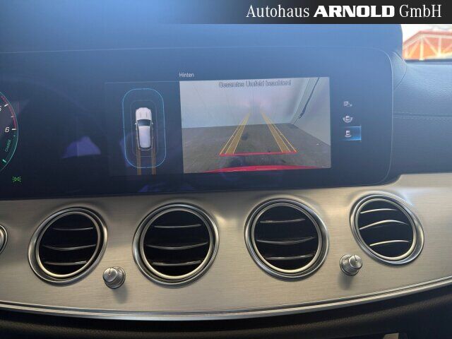 MERCEDES-BENZ E 300 T de AMG-Line Ansicht 10 für Fahrzeugdetailseite
