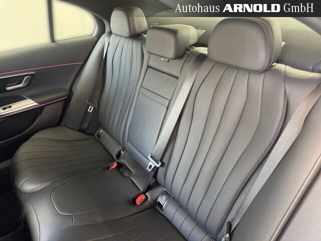 MERCEDES-BENZ E 220 d 4M AMG-Line Ansicht 14 für Fahrzeugdetailseite