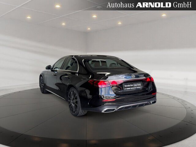 MERCEDES-BENZ E 220 d 4M AMG-Line Ansicht 3 für Fahrzeugdetailseite