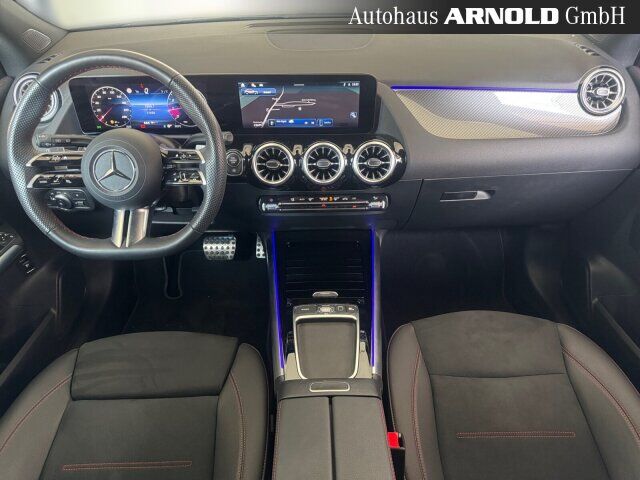 MERCEDES-BENZ GLA 220 4M AMG-Line Ansicht 8 für Fahrzeugdetailseite